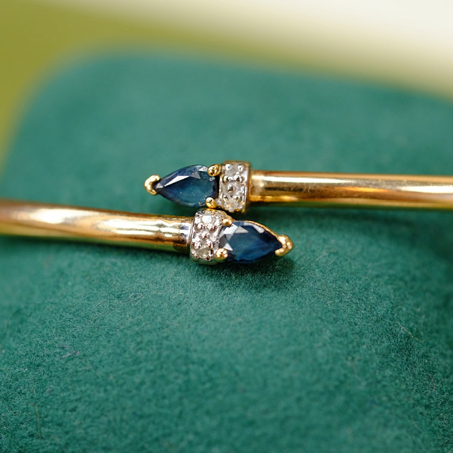 10k Spinel & Diamond Cuff