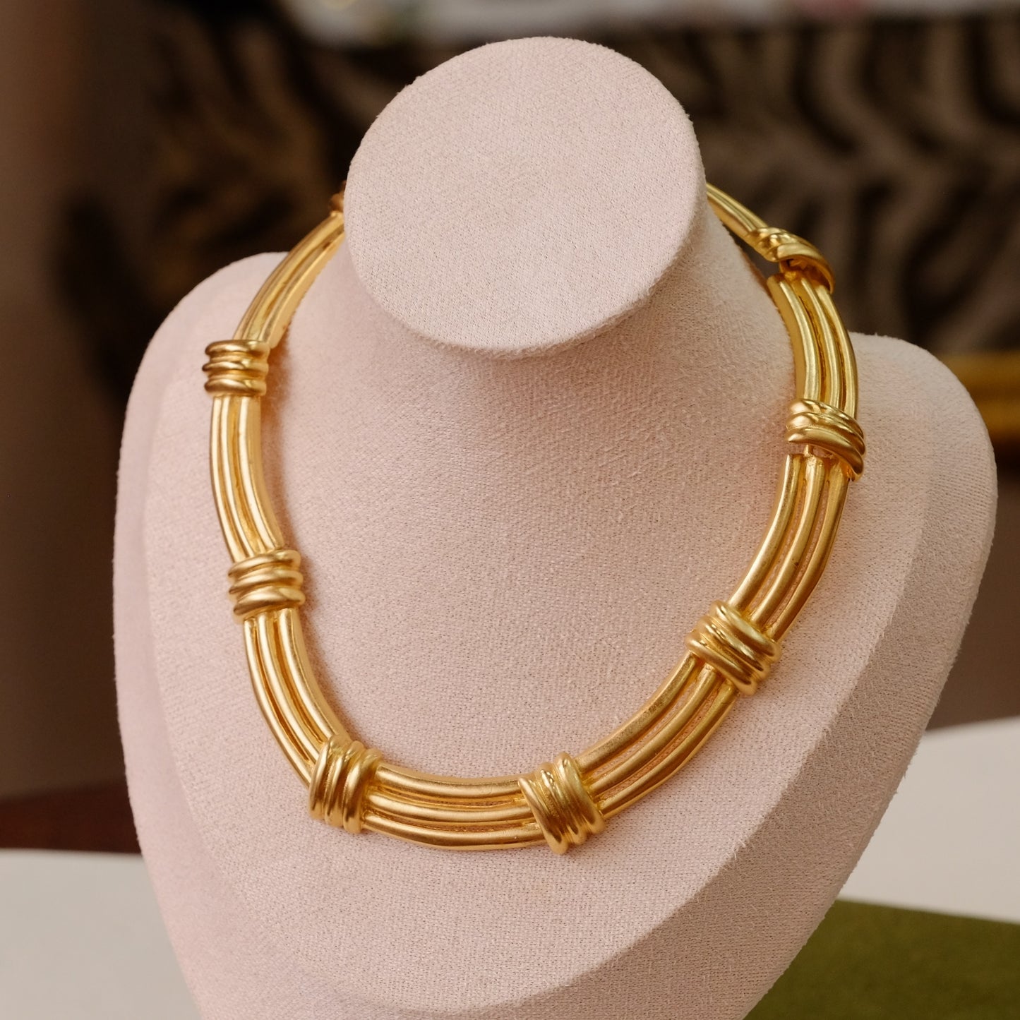 Vintage Gold Tone Collar Necklace 1990s