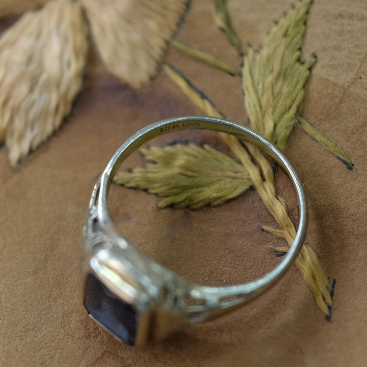 18K Gold Sapphire Filigree Ring