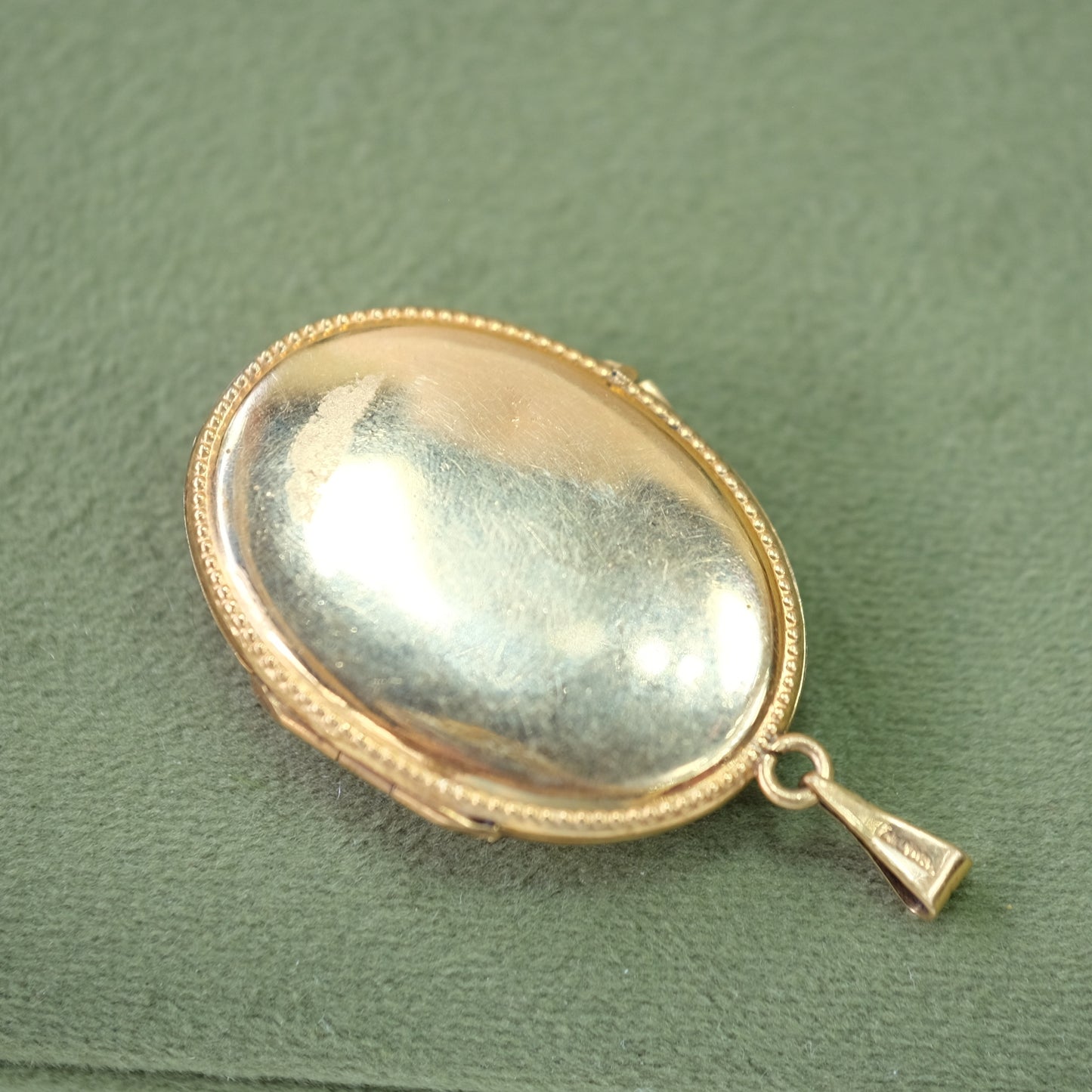 Gold Filled Oval Horseshoe Rhinestone Locket