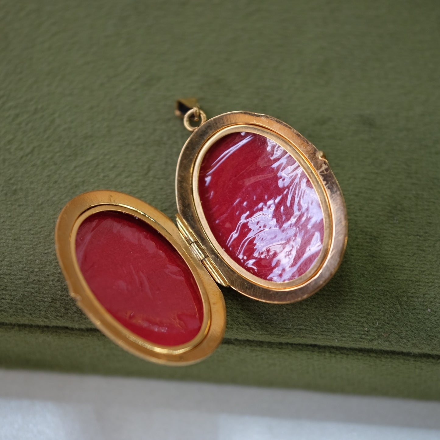 Gold Filled Oval Horseshoe Rhinestone Locket